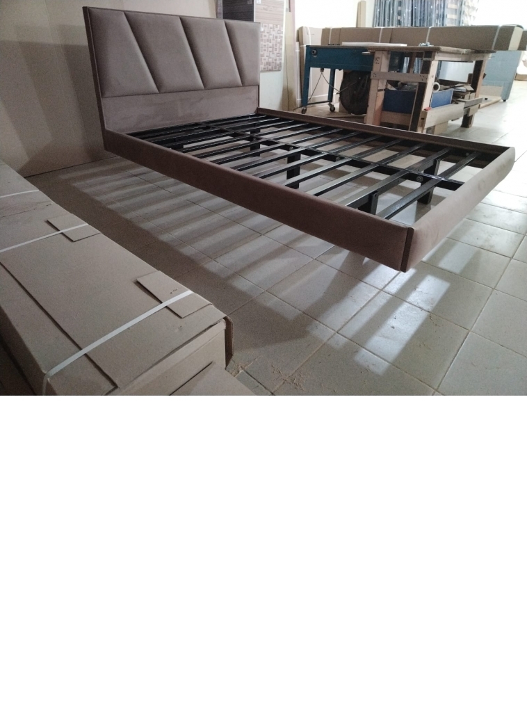 Кровать Ника Дьяконов