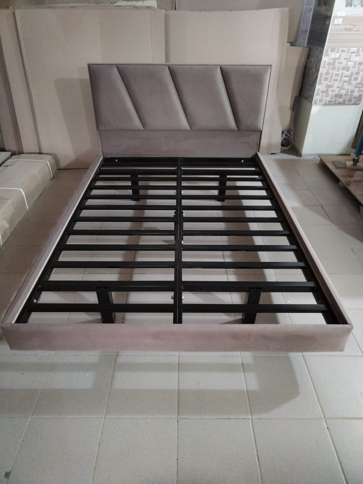 Кровать Ника Дьяконов